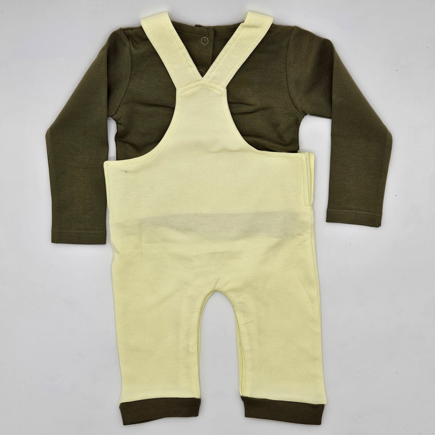 White kids wear boche firstkiss