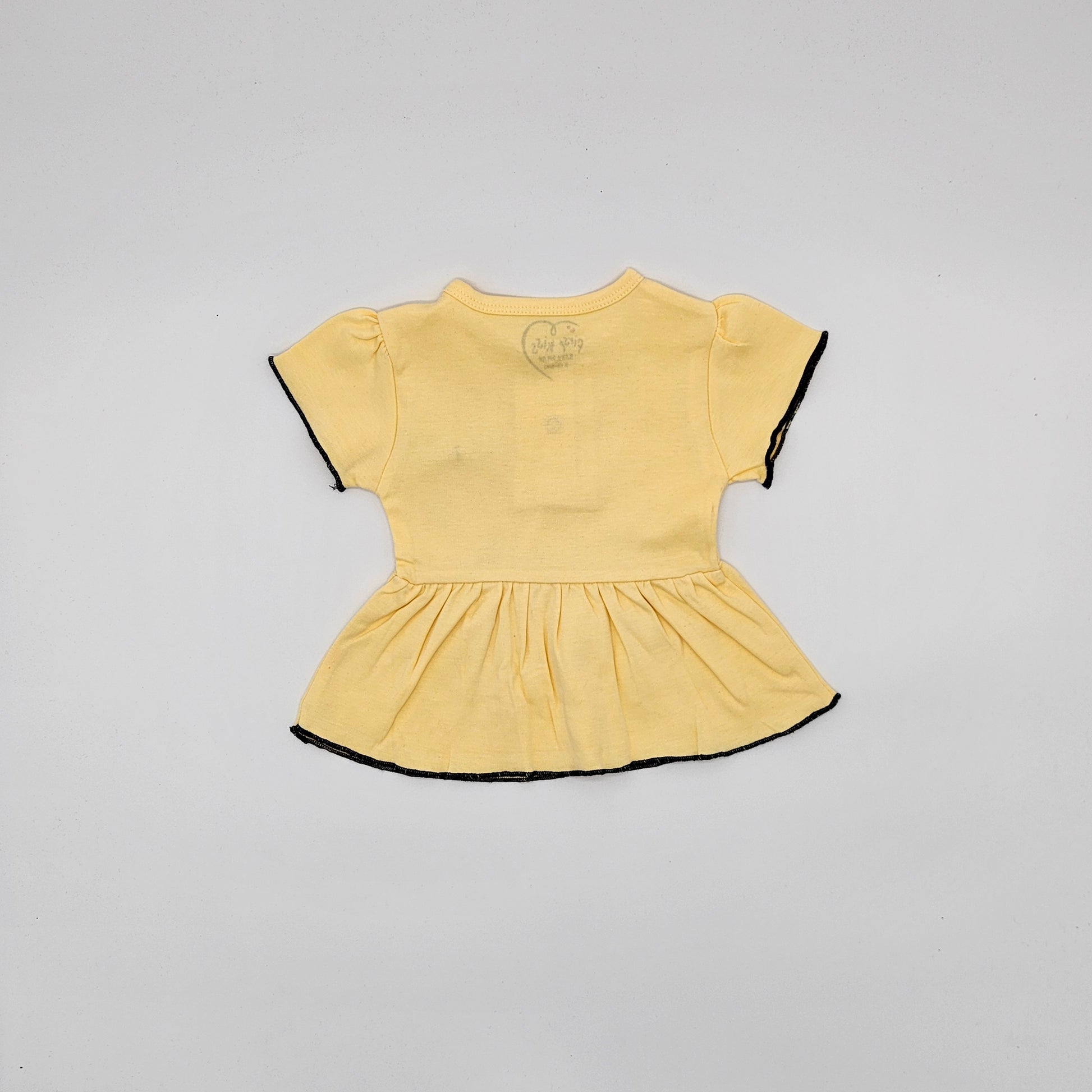 Yellow kids wear boche firstkiss