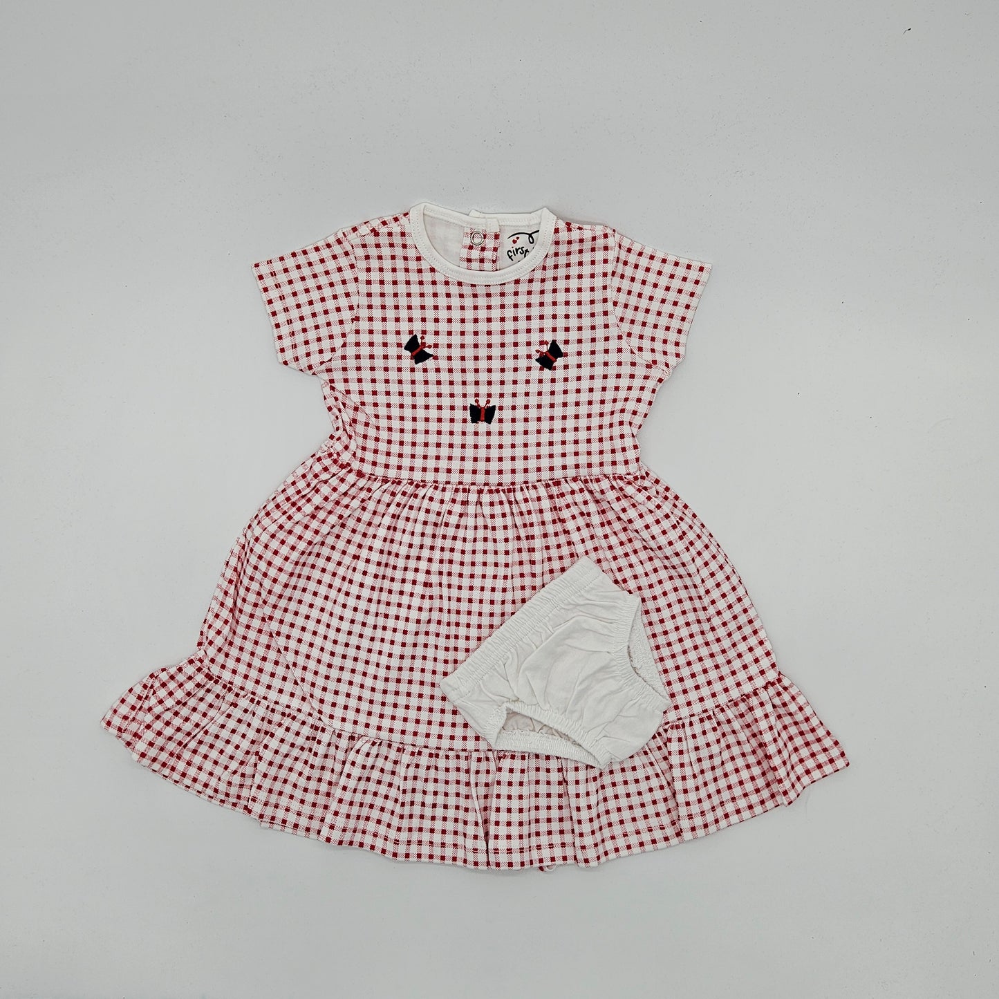 Red kids wear boche firstkiss