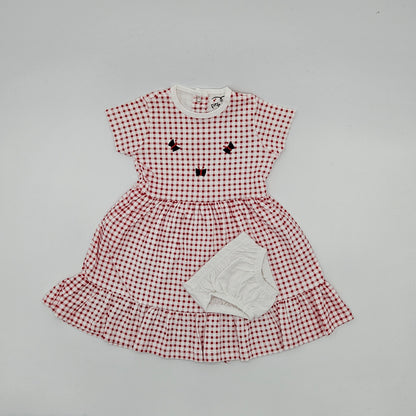 Red kids wear boche firstkiss