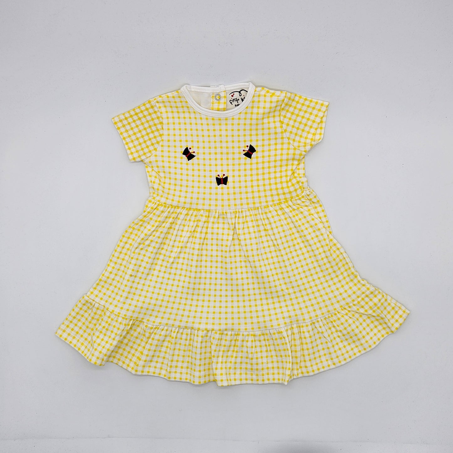 Yellow kids wear boche firstkiss